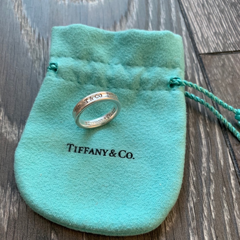 Tiffany 1837 Ring (sz 6)
